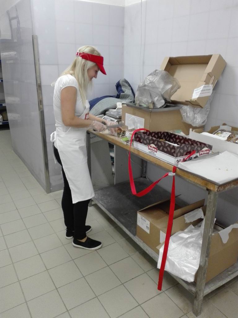 Promotori di degustazione di pasticceria Penam Pardubice